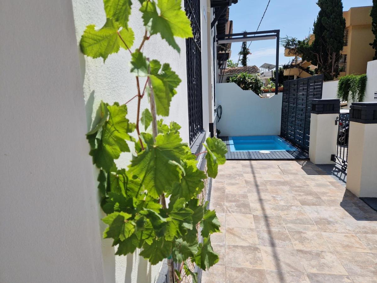 マラガ Del Parque Flats Balneario De Pinaヴィラ エクステリア 写真